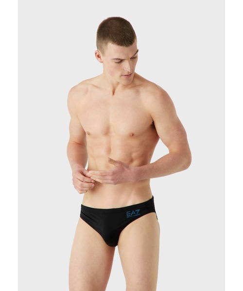 EMPORIO ARMANI EA7（エンポリオアルマーニイーエーセブン）の