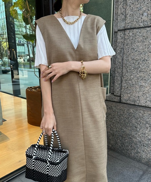 DouDou（ドゥドゥ）の「【WEB限定】2WAYジレジャンスカ（ジャンパースカート・レディース・キャメル/ブラック/ベージュ・FREE）」の3枚目の写真