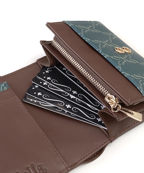 Clelia(クレリア)の「【Belle/ベェル】二つ折り財布(財布・レディース・ベージュ/ライトグリーン/ダークネイビー/ブラック/サックスブルー・ONE SIZE)」の10枚目の写真