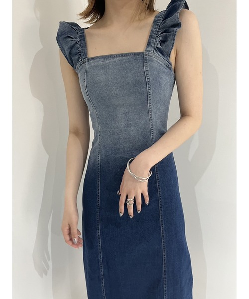 Jewelobe(ジュエローブ)の「グラデーションデニム肩フリルタイトワンピース(ワンピース・レディース・ブルー・M/S)」の7枚目の写真