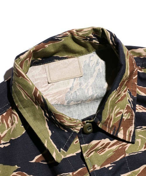 2AM(ツーエイエム)の「U.S MILITARY / ユーエスミリタリー US ARMY JUNGLE FATIGUE JACKET COMMERCIAL MODEL OZONE WASHED(ミリタリージャケット・メンズ・オリーブ/ブラック/カモフラージュ・LARGE/X-LARGE/SMALL/MEDIUM)」の21枚目の写真