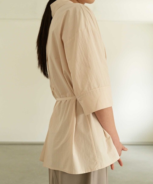 MOHAN(モハン)の「【MOHAN 】TOR ステッチ ロールアップ シャツ / TOR STITCH ROLL UP SHIRT(シャツ/ブラウス・レディース・ベージュ・FREE)」の7枚目の写真