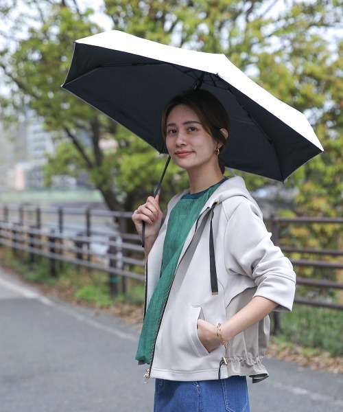 Bou Jeloud（ブージュルード）の「コンパクト日傘（折りたたみ傘・レディース・グレイッシュベージュ/ブラック/パープル・ONESIZE）」の11枚目の写真