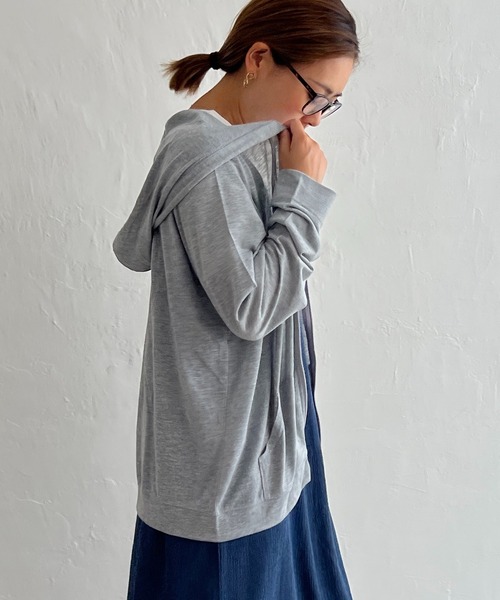 LBC（エルビーシー）の「UVパーカー L（パーカー・レディース・ライトグレー/ブラック/オフホワイト/オリーブ/ネイビー・L）」の4枚目の写真