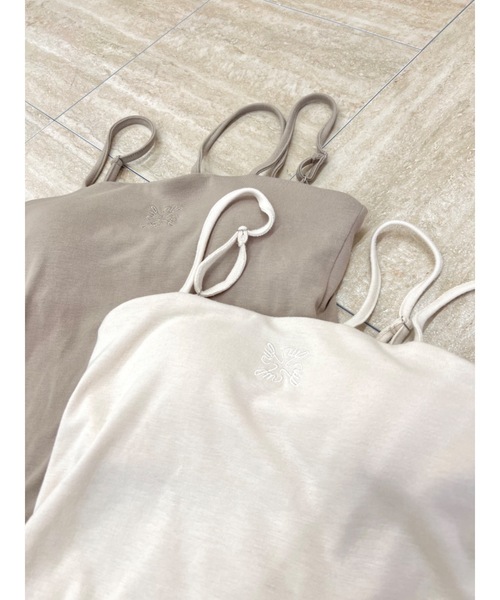 jumelle（ジュメロ）の「カップ付きストレッチキャミソール（キャミソール・レディース・ブラウン/アイボリー・FREE）」の20枚目の写真