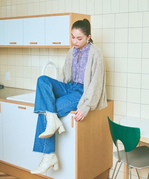 mysty woman(ミスティウーマン)の「ふわふわメランジシャギーVカーデ 971372(カーディガン/ボレロ・レディース・ブルー/オレンジ系その他/ブラック/モカ・FREE)」の14枚目の写真