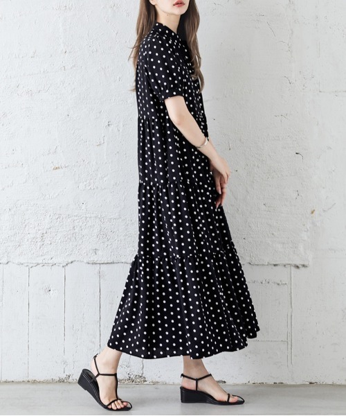 SUGAR BISKET（シュガービスケット）の「パフ袖ティアードワンピース（ワンピース・レディース・ブラック/ブルーグレー/ホワイト系その他/ブラック系その他・M/L）」の6枚目の写真