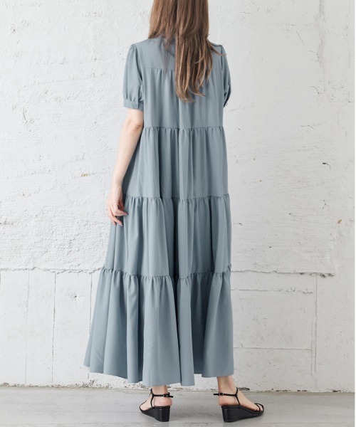 SUGAR BISKET（シュガービスケット）の「パフ袖ティアードワンピース（ワンピース・レディース・ブラック/ブルーグレー/ホワイト系その他/ブラック系その他・M/L）」の22枚目の写真