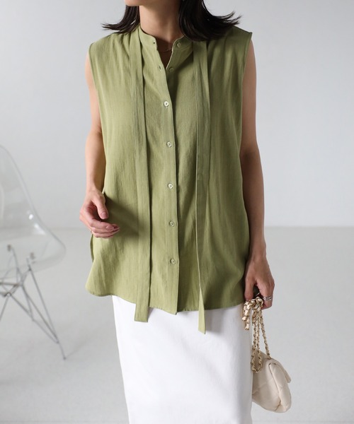 EASEBLUE（イーズブルー）の「ノースリブラウス【ボウタイ付き】（シャツ/ブラウス・レディース・ブラック/オフホワイト/カーキ・FREE）」の3枚目の写真