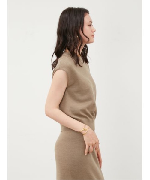 Mila Owen（ミラオーウェン）の「アンサンブルフレンチスリーブ