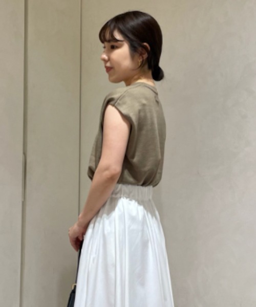 Mila Owen（ミラオーウェン）の「アンサンブルフレンチスリーブ