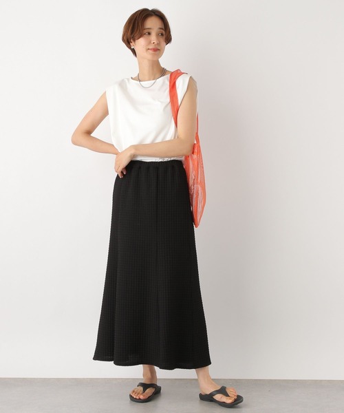 LEPSIM(レプシィム)の「ショルダータックノースリ2 964229(Tシャツ/カットソー・レディース・ブラック/ブラウン/ブラック×ホワイト/オフホワイト・FREE)」の7枚目の写真