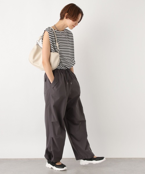 LEPSIM(レプシィム)の「ショルダータックノースリ2 964229(Tシャツ/カットソー・レディース・ブラック/ブラウン/ブラック×ホワイト/オフホワイト・FREE)」の10枚目の写真