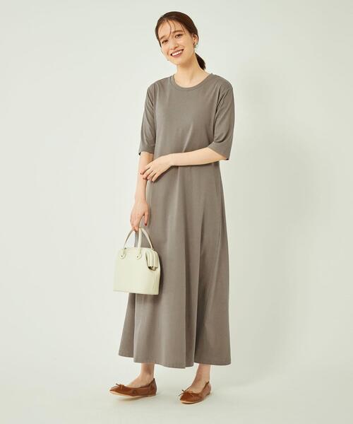 green label relaxing(グリーンレーベルリラクシング)の「プチフレア マキシ ワンピース(ワンピース・レディース・ブラック/モカ/グレー・FREE)」の17枚目の写真