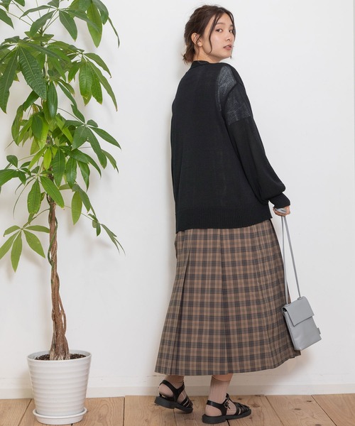 POU DOU DOU（プードゥドゥ）の「マシーンウォッシャブルVネックカーディガン（カーディガン/ボレロ・レディース・ブルー/イエロー/ブラック・3）」の9枚目の写真