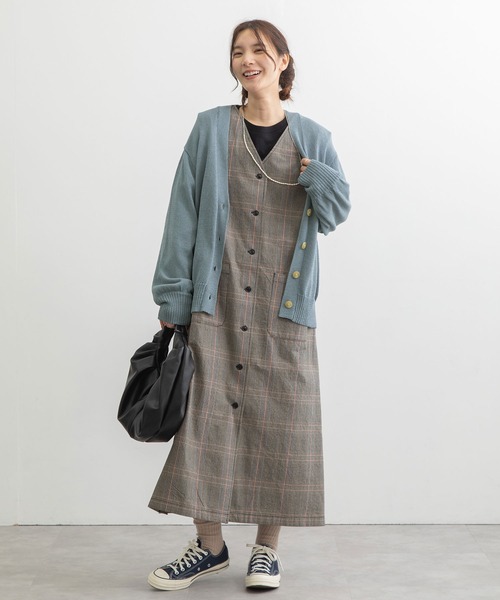 POU DOU DOU（プードゥドゥ）の「マシーンウォッシャブルVネックカーディガン（カーディガン/ボレロ・レディース・ブルー/イエロー/ブラック・3）」の15枚目の写真