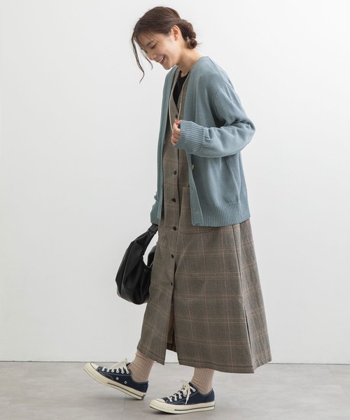 POU DOU DOU（プードゥドゥ）の「マシーンウォッシャブルVネックカーディガン（カーディガン/ボレロ・レディース・ブルー/イエロー/ブラック・3）」の16枚目の写真