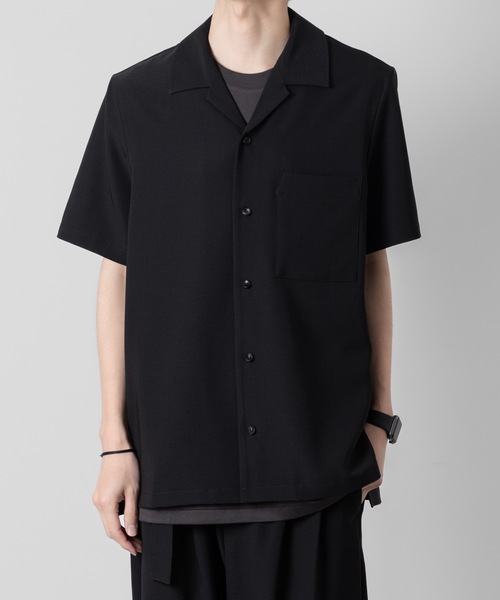 ATTACHMENT(アタッチメント)の「PE コンパクトツイル スリムフィット オープンカラーS/Sシャツ / PE COMPACT TWILL SLIM FIT OPEN COLLAR S/S SHIRT(シャツ/ブラウス・メンズ・ブラック/ベージュ/グレー/ホワイト・1/2/3)」の2枚目の写真