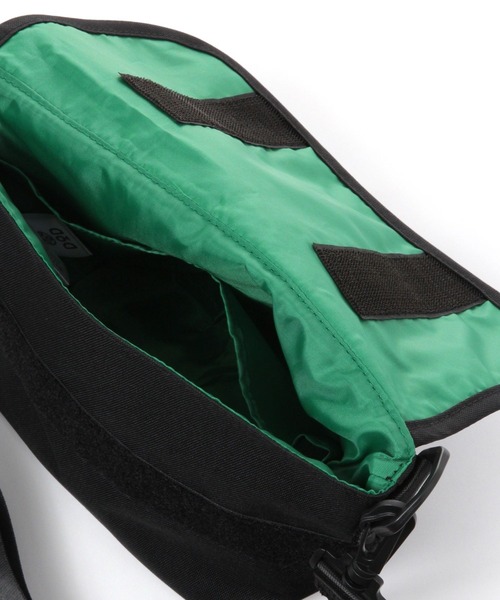 niko and...（ニコアンド）の「【DOD(ディーオーディー)】コラボメッセンジャーバッグ付きニンジン（ショルダーバッグ・レディース・キャメル/ブラック・0）」の14枚目の写真