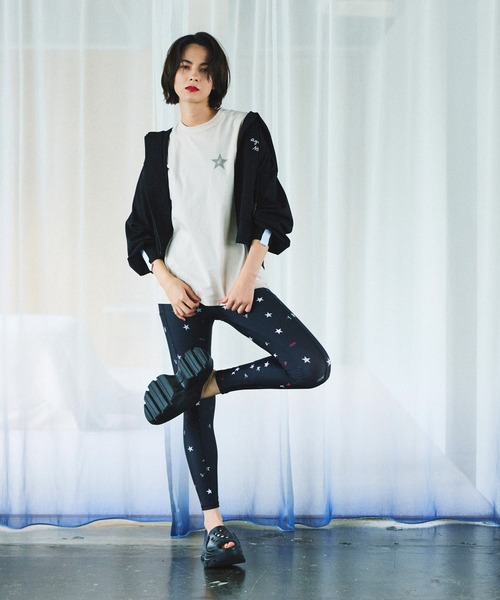 agnes b.(アニエスベー)の「<好評につき追加決定!> 【agnes b.×NERGY】 UV ロゴTシャツ(Tシャツ/カットソー・レディース・ベージュ/ホワイト/ブラック/レッド・L/M)」の7枚目の写真