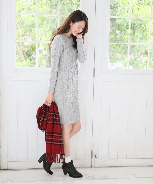 GLOBAL WORK（グローバルワーク）の「7ゲージコットンアクリルケーブルニットワンピース/567432（ワンピース・レディース・ホワイト/ボルドー/ネイビー/グレー/カーキ/グレー系その他・MEDIUM/LARGE）」の15枚目の写真