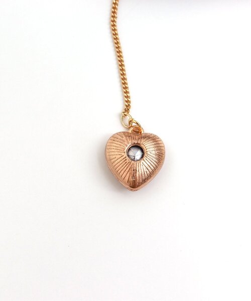 apres les cours（アプレレクール）の「ハートチャーム付きベロアカチューシャ（カチューシャ・キッズ・ブラック/ベージュ・FREE）」の7枚目の写真