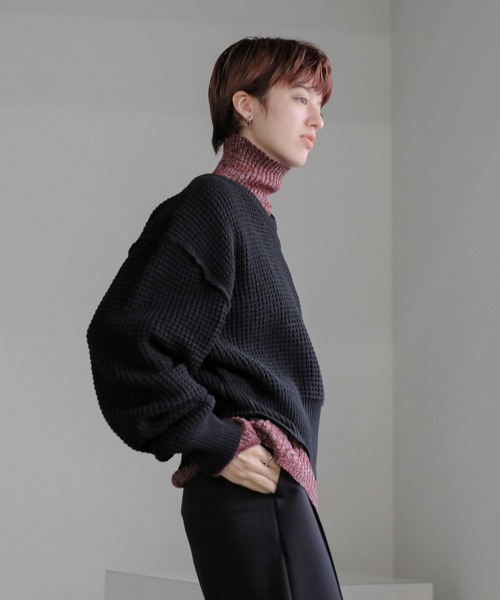 select MOCA(セレクトモカ)の「ワッフルコットンリンキングショートニット(ニット/セーター・レディース・ブラック/サックスブルー/オフホワイト・FREE)」の18枚目の写真