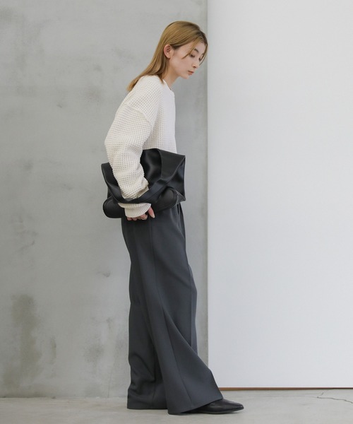 select MOCA(セレクトモカ)の「ワッフルコットンリンキングショートニット(ニット/セーター・レディース・ブラック/サックスブルー/オフホワイト・FREE)」の6枚目の写真