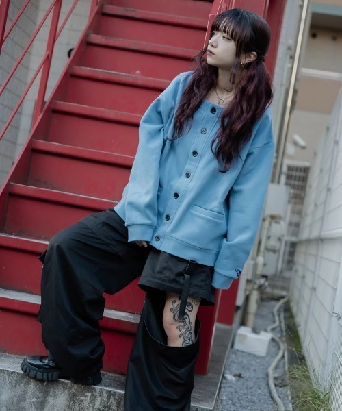 L.H.P(エルエイチピー)の「gibous/ギボス/別注スウェットカーディガン(クルーネック)(カーディガン/ボレロ・レディース・ブラック/グレー/ブルー・L/M)」の10枚目の写真