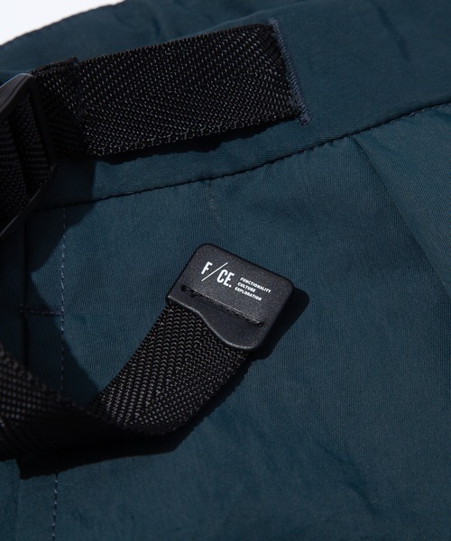 F/CE. （エフシーイー）の「F/CE. RE-NYLON TAPERED PANTS / エフシーイー RE-ナイロン テーパード パンツ（その他パンツ・メンズ・ネイビー/ブルーグレー・LARGE/MEDIUM/SMALL）」の6枚目の写真