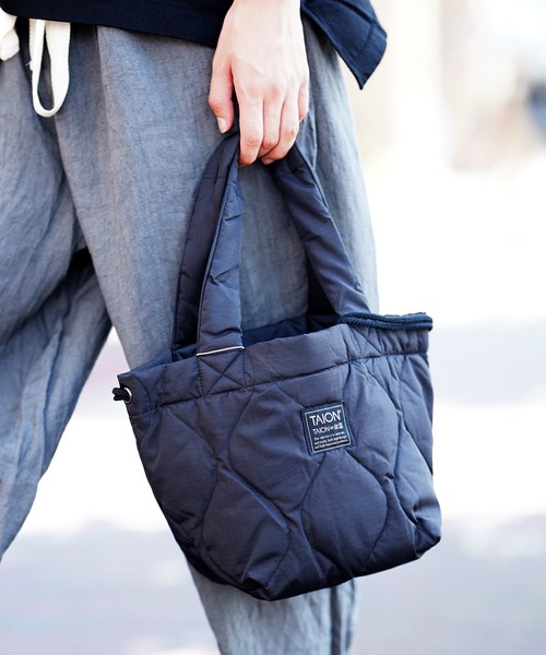 TAION（タイオン）の「TAION タイオン ミリタリー ダウントートバッグS（トートバッグ・メンズ・オリーブ/ブラック/ベージュ・SMALL）」の22枚目の写真