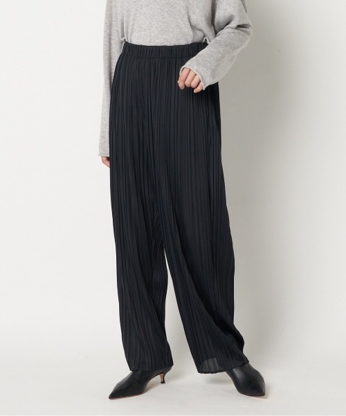 HELIOPOLE(エリオポール)の「PLEATED PANTS(その他パンツ・レディース・ブラック・36/38)」の1枚目の写真