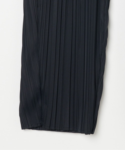 HELIOPOLE(エリオポール)の「PLEATED PANTS(その他パンツ・レディース・ブラック・36/38)」の5枚目の写真