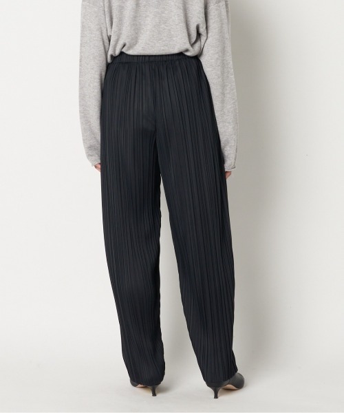 HELIOPOLE(エリオポール)の「PLEATED PANTS(その他パンツ・レディース・ブラック・36/38)」の3枚目の写真