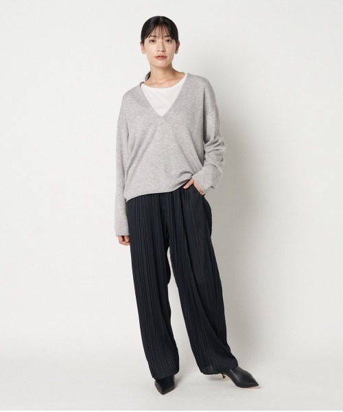 HELIOPOLE(エリオポール)の「PLEATED PANTS(その他パンツ・レディース・ブラック・36/38)」の2枚目の写真