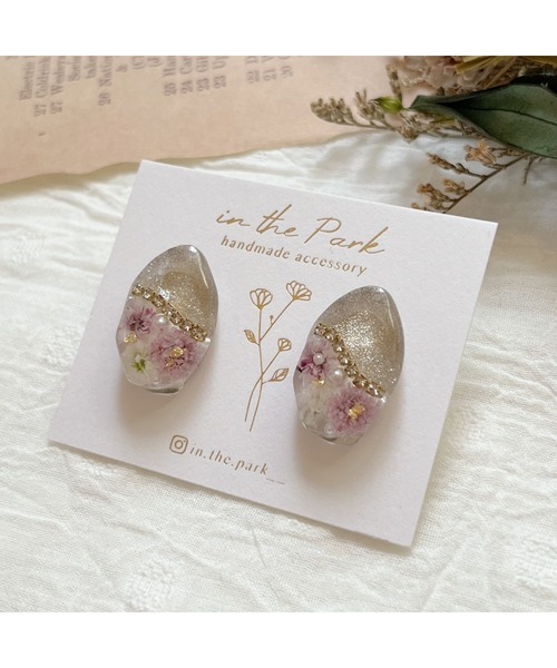 tone(トーン)の「【in the Park】ラインストーンのバイカラーピアス(MA)(ピアス(両耳用)・レディース・グリーン/ピンク/ゴールド・FREE)」の6枚目の写真