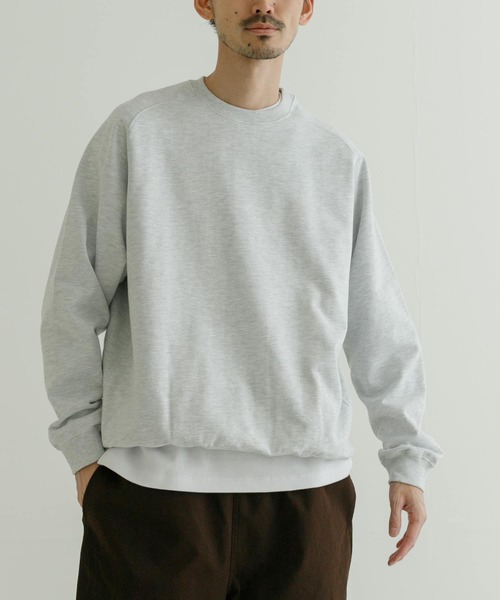 URBAN RESEARCH(アーバンリサーチ)の「NEW STANDARD CREW-NECK SWEAT(スウェット・メンズ・グリーン系その他/ホワイト/ネイビー・MEDIUM/LARGE)」の20枚目の写真