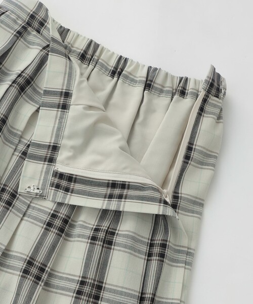 MACKINTOSH PHILOSOPHY（ﾏｯｷﾝﾄｯｼｭ ﾌｨﾛｿﾌｨｰ）の「GREY LABEL プリーツスカート（スカート・レディース・ベージュ/ネイビー/ダークネイビー・1/2）」の10枚目の写真