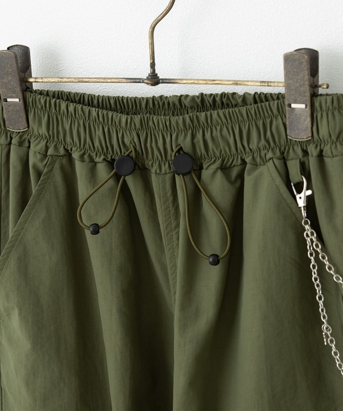 BISKEE（ビスキー）の「チェーンベルト付き カーゴパンツ(140cm~160cm)（カーゴパンツ・キッズ・ブラック/カーキ/オフホワイト・140cm/150cm/160cm）」の15枚目の写真