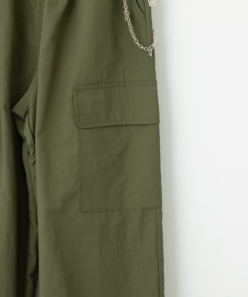 BISKEE（ビスキー）の「チェーンベルト付き カーゴパンツ(140cm~160cm)（カーゴパンツ・キッズ・ブラック/カーキ/オフホワイト・140cm/150cm/160cm）」の13枚目の写真