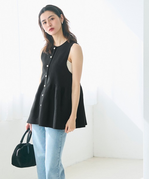 coca（coca）（コカ）の「パール釦スポンディッシュニットペプラムベスト（ベスト・レディース・アイボリー/ブラック/ネイビー・M/L）」の17枚目の写真