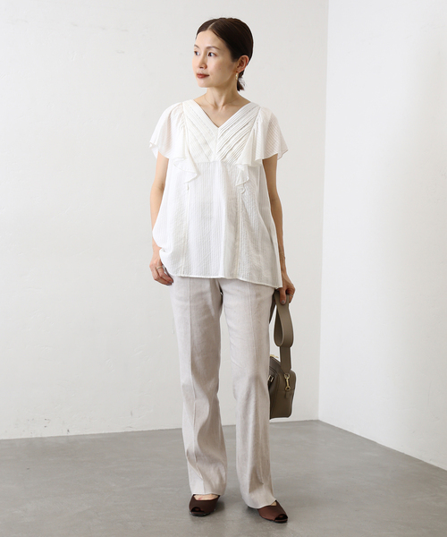 IENA（イエナ）の「フレアトラウザーパンツ（スラックス・レディース・ベージュ/ネイビー/ピンク/エメラルドブルー・34/36/38/40）」の21枚目の写真