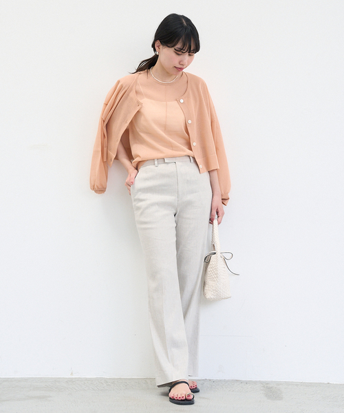 IENA（イエナ）の「フレアトラウザーパンツ（スラックス・レディース・ベージュ/ネイビー/ピンク/エメラルドブルー・34/36/38/40）」の22枚目の写真