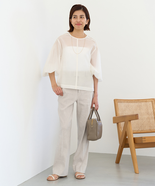 IENA（イエナ）の「フレアトラウザーパンツ（スラックス・レディース・ベージュ/ネイビー/ピンク/エメラルドブルー・34/36/38/40）」の5枚目の写真