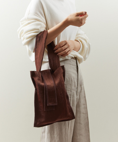 And A（アンドエー）の「ITTI イッチ / MARY INSIDE OUT TOTE - S / CERATO BRIGHT インサイドアウトナイロントートバッグ S /  ITTI-BAG-129-CB（トートバッグ・メンズ・ブラック/ブラウン/ダークグリーン/レッド・FREE）」の2枚目の写真