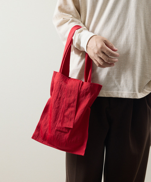 And A（アンドエー）の「ITTI イッチ / MARY INSIDE OUT TOTE - S / CERATO BRIGHT インサイドアウトナイロントートバッグ S /  ITTI-BAG-129-CB（トートバッグ・メンズ・ブラック/ブラウン/ダークグリーン/レッド・FREE）」の4枚目の写真