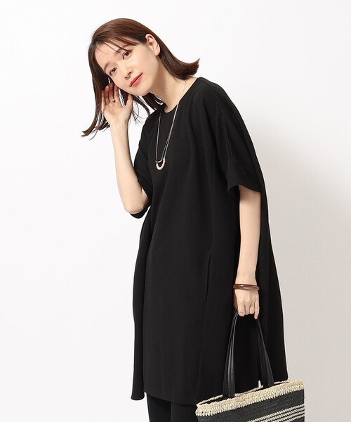 SHOO・LA・RUE（シューラルー）の「◆さらっと心地よいふくれジャカードオーバーサイズワンピ（チュニック・レディース・ブルー/ブラック/ブルーグリーン/グレー・00）」の2枚目の写真