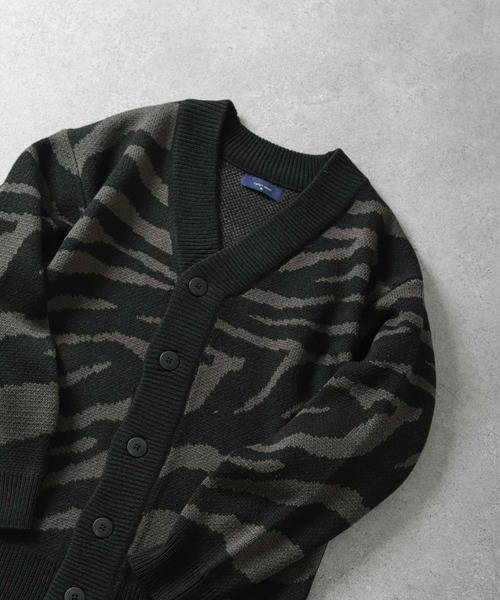 ZIP FIVE（ジップファイブ）の「【CATHYS CLOSET】 オーバーサイズ ゼブラ 春ニット カーディガン / zebra knit cardigan（カーディガン/ボレロ・メンズ・ブラック×ホワイト/ブラック系/ホワイト×ブルー・MEDIUM/LARGE）」の13枚目の写真