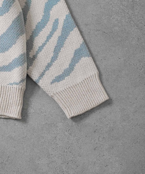 ZIP FIVE（ジップファイブ）の「【CATHYS CLOSET】 オーバーサイズ ゼブラ 春ニット カーディガン / zebra knit cardigan（カーディガン/ボレロ・メンズ・ブラック×ホワイト/ブラック系/ホワイト×ブルー・MEDIUM/LARGE）」の11枚目の写真