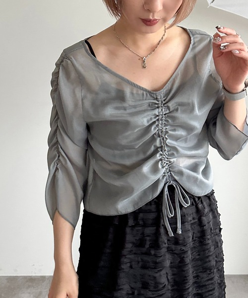 apres jour mignon(アプレジュールミニョン)の「ドロストシアートップス【ZOZOTOWN限定アイテム】(シャツ/ブラウス・レディース・チャコールグレー/ダークブルー/グリーン/アイボリー/ピンク/ブラック・X-LARGE/フリー)」の3枚目の写真